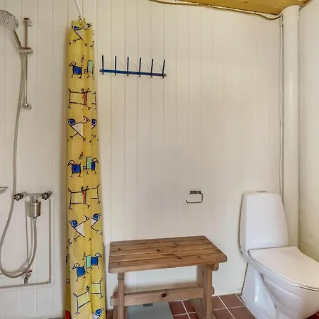 Spacious With Terrace, Wood-burning Stove And Large Plot Ferienhaus Fjerritslev