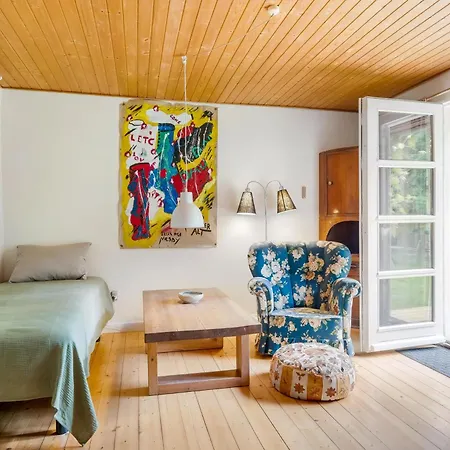 Spacious With Terrace, Wood-burning Stove And Large Plot Fjerritslev