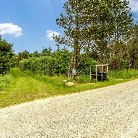 Ferienhaus Spacious With Terrace, Wood-burning Stove And Large Plot Fjerritslev